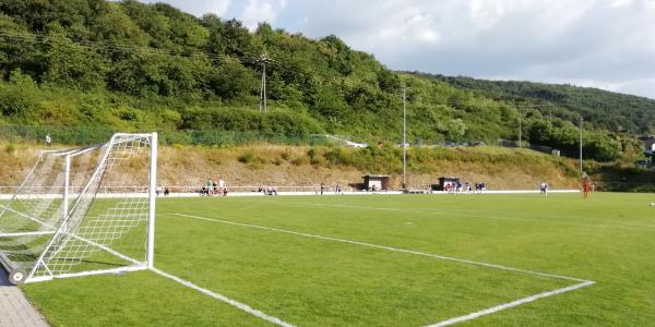 Reinhard-Grasnick-Sportanlage - Burgen/Mittelmosel