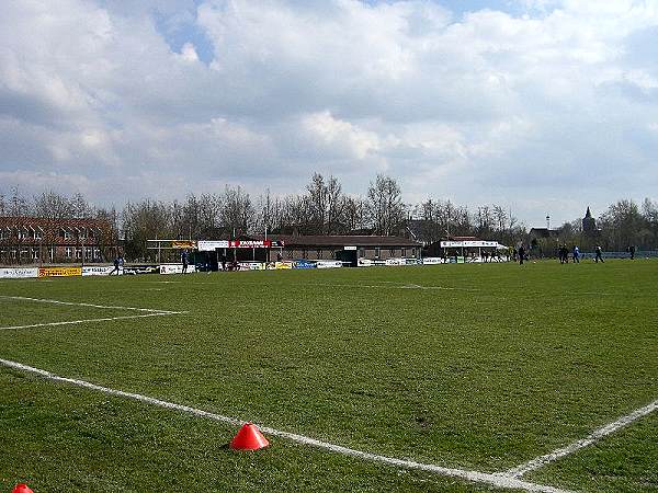 Stadion an der Olympiastraße - Krummhörn-Pewsum