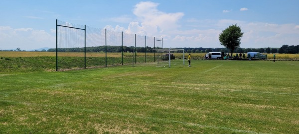 Boisko Piłkarskie w Magnice - Kobierzyce-Magnice
