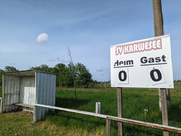 Sportplatz Rotdornstraße - Fehrbellin-Karwesee