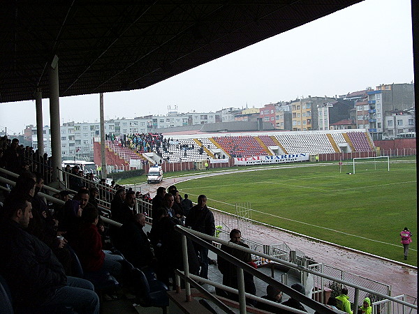Bayrampaşa Çetin Emeç Stadyumu - İstanbul