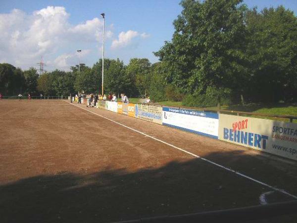 Sportplatz an der Schleuse - Oberhausen/Rheinland-Borbeck