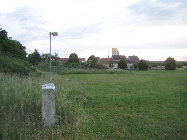 Sportplatz Vahldorf - Niedere Börde-Vahldorf