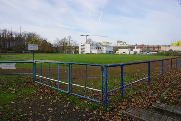 Sportanlage Lilienthalstraße - Duisburg-Neuenkamp