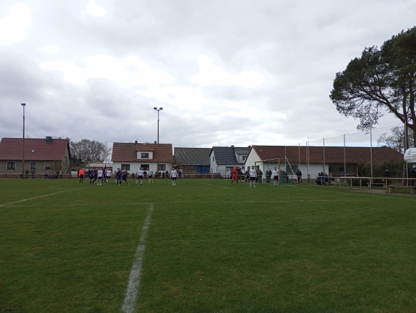 Sportplatz Etingen - Oebisfelde-Weferlingen-Etingen
