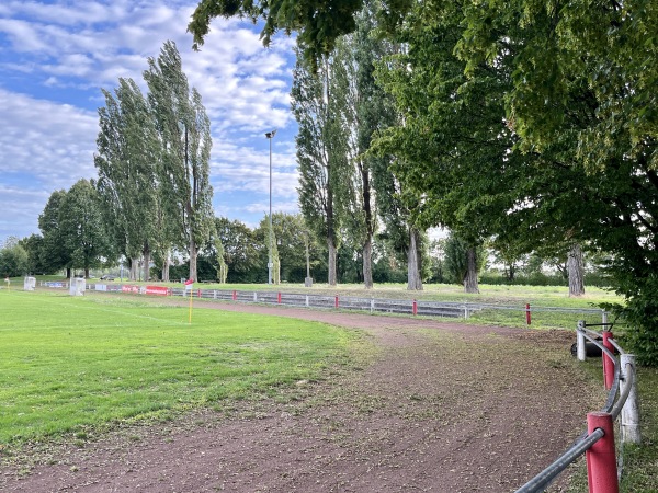 Bahnsportplatz - München-Neuaubing