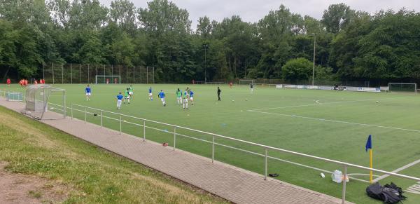 Sportplatz Auf der Landau - Hürth-Fischenich