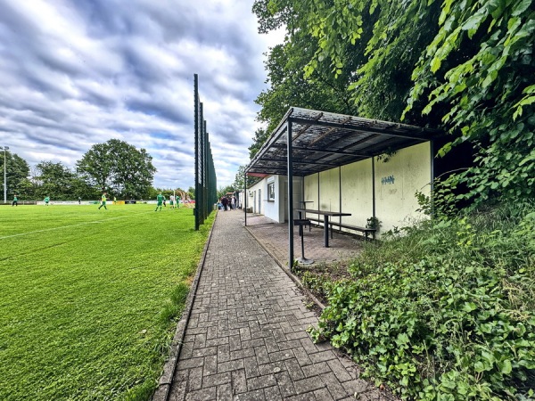 Sportplatz Tivoli - Ense-Waltringen