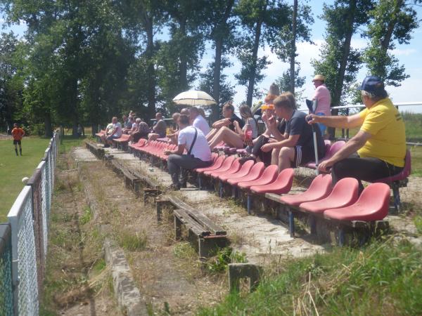 Boisko w Jeleninie - Jelenin