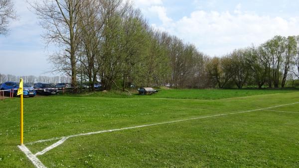 Sportplatz Am Lärchenbusch - Gustow