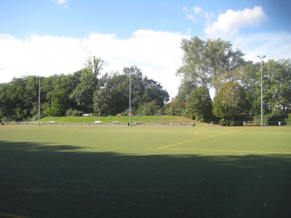 Sportplatz Tannenbergstraße - Leverkusen