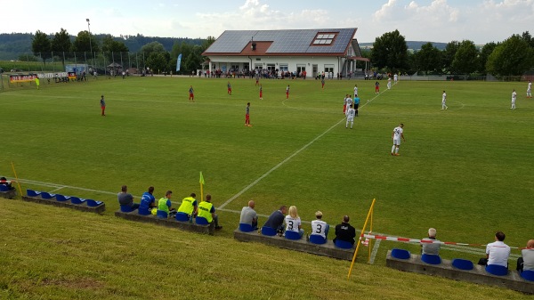 Sportplatz am Stutzenberg - Emersacker