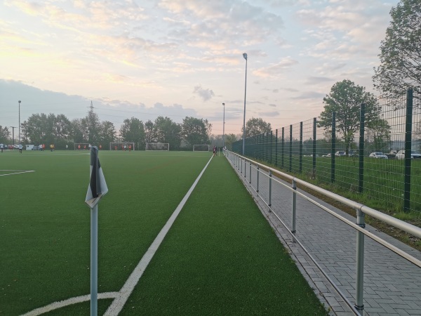 Sportplatz Schönberg - Höhn-Schönberg
