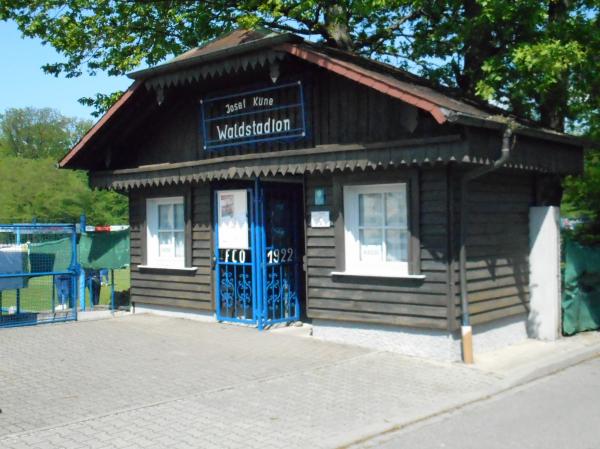 Josef-Küne-Waldstadion - Östringen