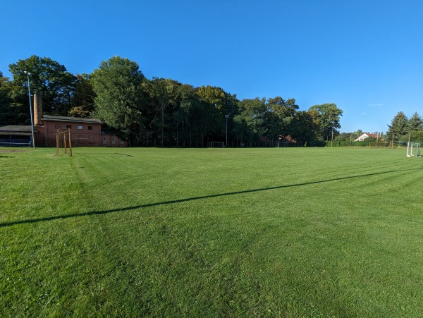 Friedrich-Ludwig-Jahn-Sportplatz 2 - Tangerhütte