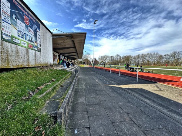 Sportplatz im Schulzentrum - Steinheim/Westfalen