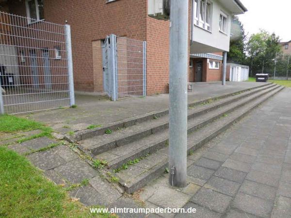 Dreizehnlindenstadion Nebenplatz oben - Paderborn-Elsen