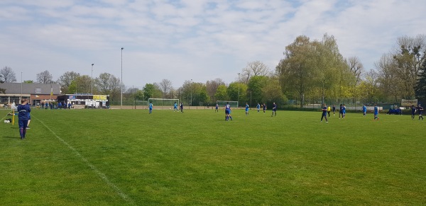 Sportanlage an der Kanalbrücke C-Platz - Hannover-Vahrenheide