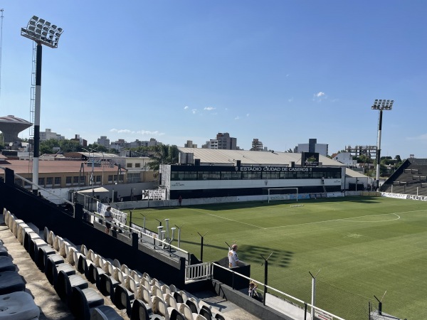 Estadio Ciudad de Caseros - Caseros, BA