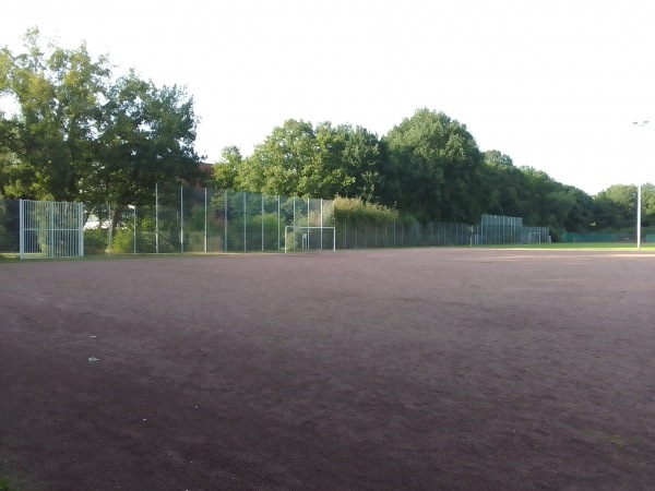 Bezirkssportanlage Curiestraße Platz 2 - Bremen-Horn