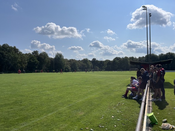Sportpark Neugnadenfeld Platz 2 - Ringe-Neugnadenfeld