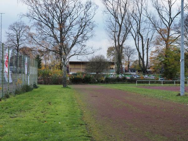 Bezirkssportanlage Lohberg Zum Fischerbusch (alt) - Dinslaken-Lohberg