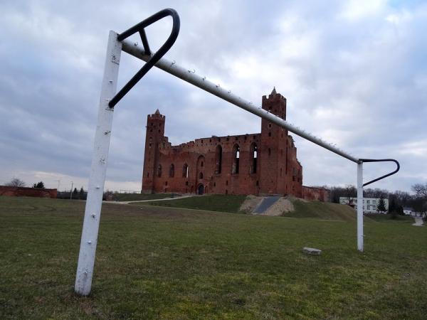 Boisko na zamku - Radzyń Chełmiński