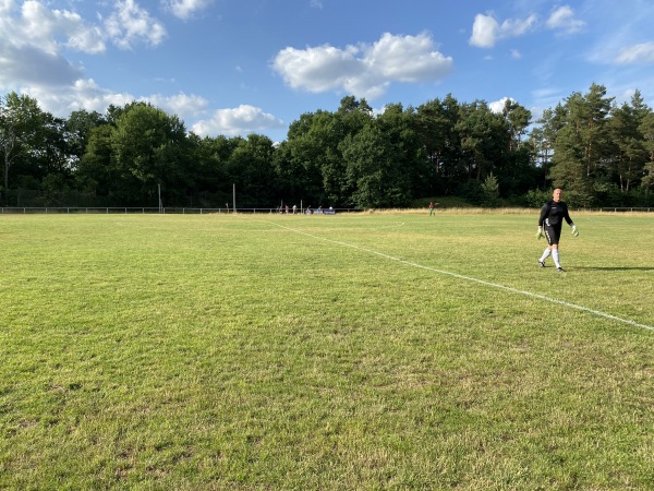 Sportplatz Lüdersdorf - Lüdersdorf-Wahrsow