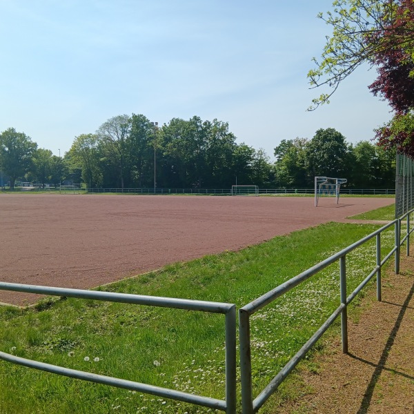 von-Waldthausen-Stadion Nebenplatz 1 - Neuss-Norf