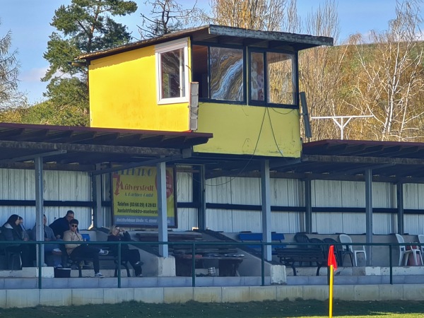 Glück-Auf-Kampfbahn Nebenplatz - Menteroda