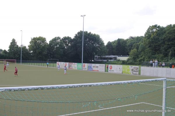 Belkaw Arena Nebenplatz 2 - Bergisch Gladbach