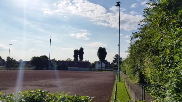 Sportplatz Am Damm - Köln-Weiß