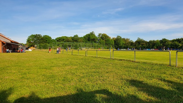 Sportplatz Rötgesbüttel - Rötgesbüttel