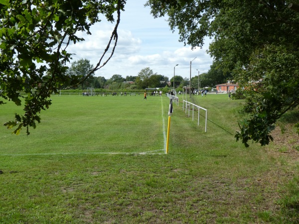 Sportplatz Sieversdorf - Sieversdorf-Hohenofen