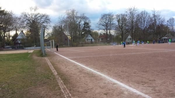 Sportplatz Iserbarg - Hamburg-Rissen