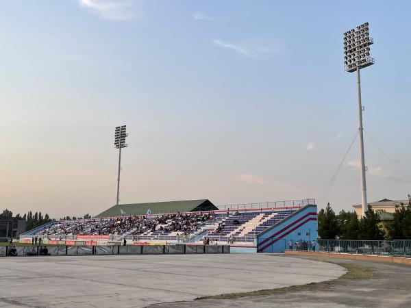 Stadion O'zbekiston - Yaypan