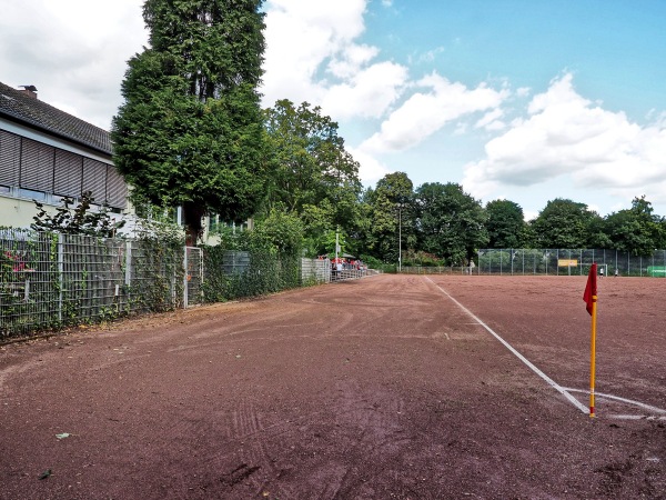 Sportplatz Im Emscherbruch 70 - Gelsenkirchen-Resser Mark