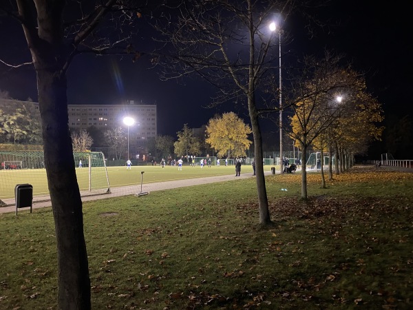 Allende-Sportplatz 2 - Berlin-Köpenick