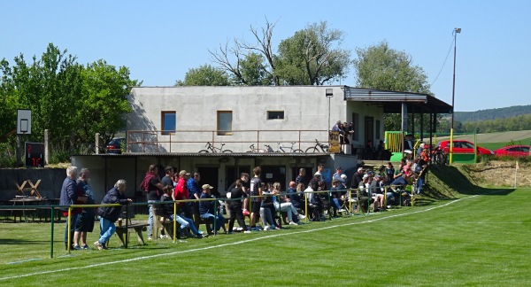 Futbalové ihrisko Rovensko - Rovensko