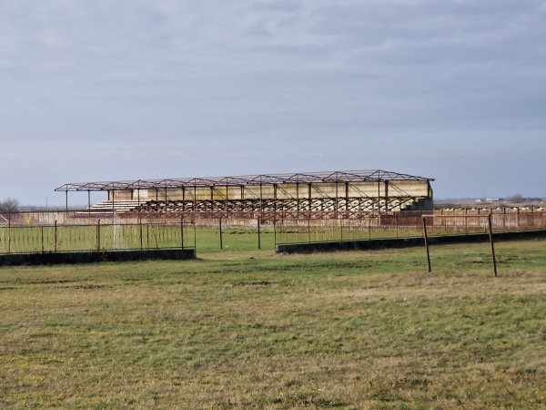 Stadionul Comunal Diniaș - Diniaș