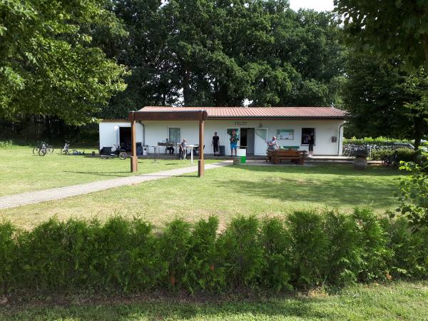 Sportplatz Am Zwergenwald - Stavenhagen-Pribbenow
