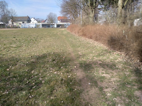 Sportplatz an der Grundschule - Bielefeld-Hillegossen