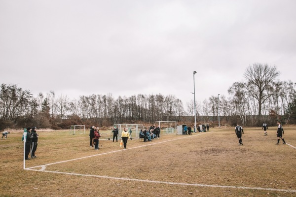 Sportanlage am Wald Platz 2 - Röderaue-Frauenhain