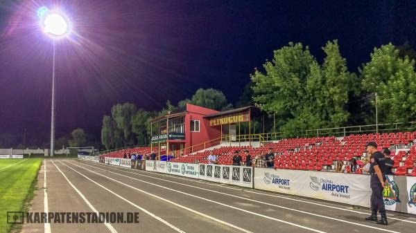 Stadionul Orășenesc - Hînceşti