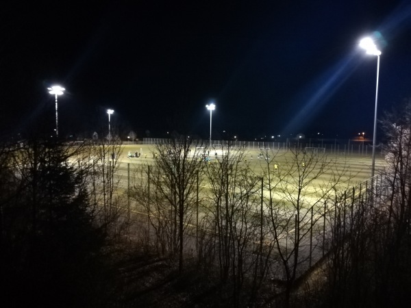 Sportanlage Fischerhäuser Platz 3 - Ismaning-Fischerhäuser