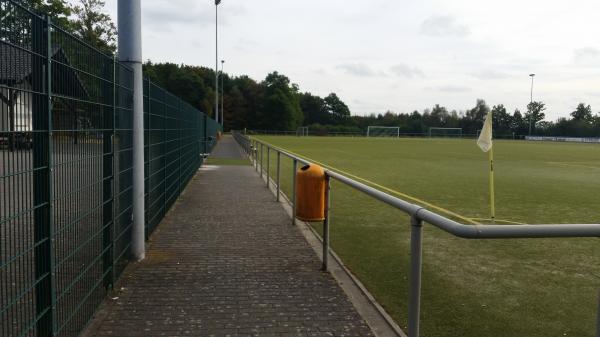 Sportplatz Am Kreuzberg - Olpe-Rhode