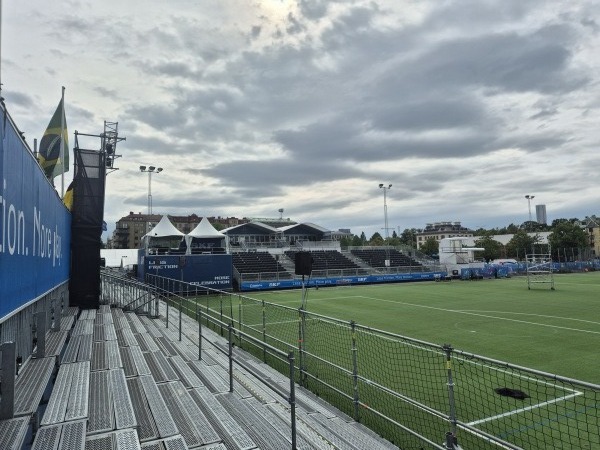 Mobile Tribünen errichtet für den Gothia Cup (größtes Jugendtunier der Welt). Ground heißt in der Zeit SKF Arena