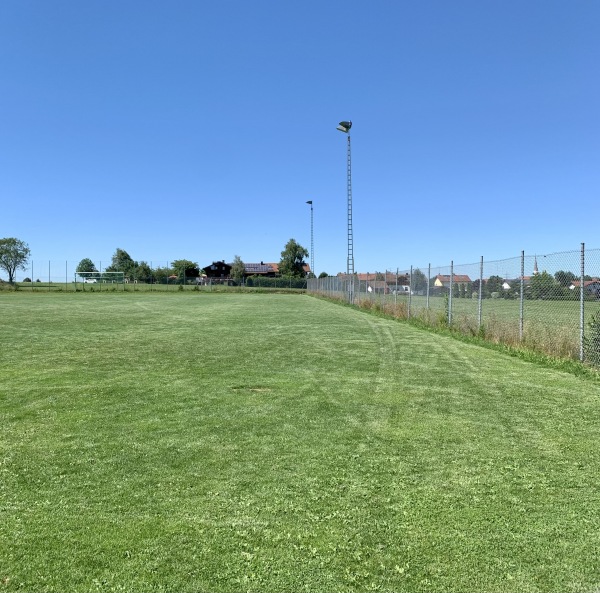 Sportanlage Berg Platz 3 - Stadion in Tuntenhausen-Ostermünchen