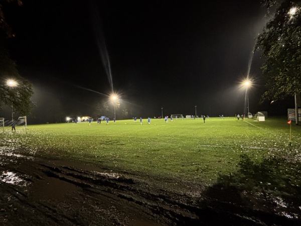 Sportplatz am Mittelweg - Holthusen