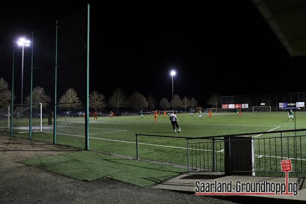 Terrain de Foot de Remerschen - Remerschen